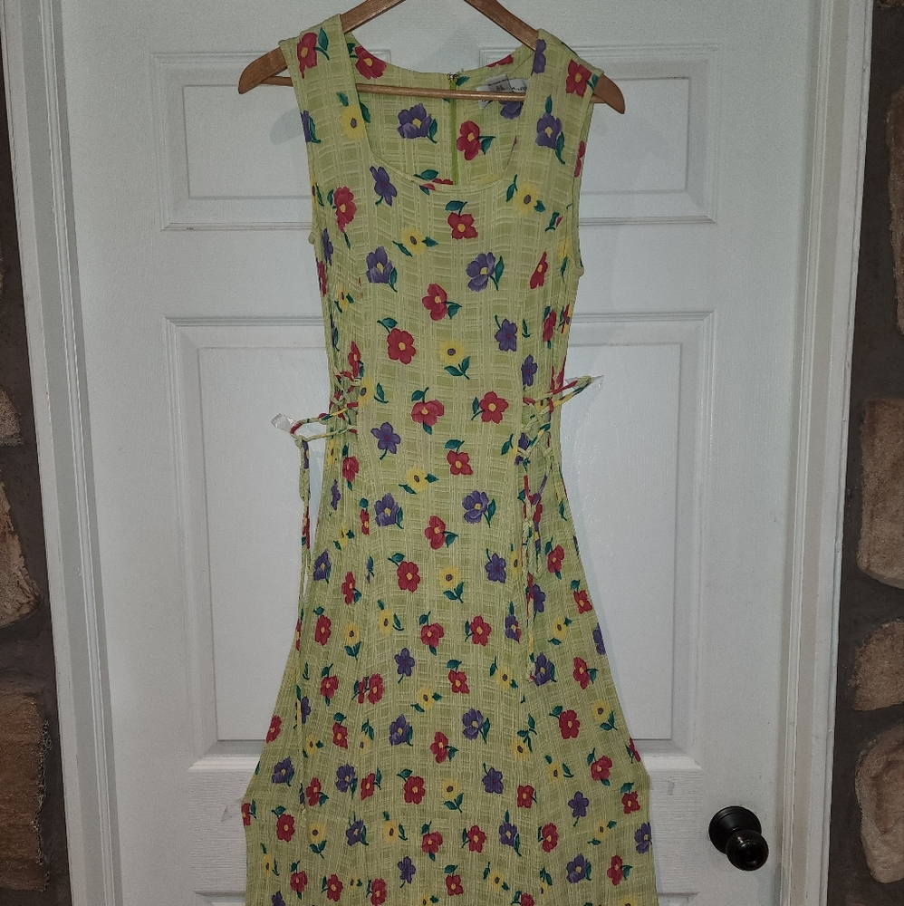 Dress, Sophia Rose, size 10, lime green with flowers